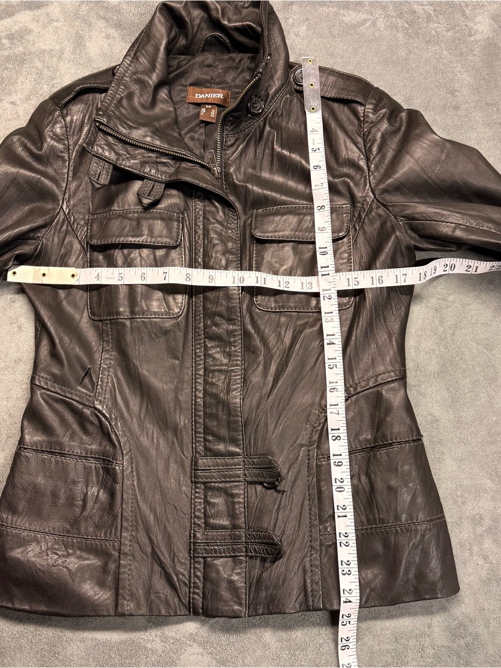 Danier Women's Y2K Black Leather Utility Jacket - Picture 7 of 9